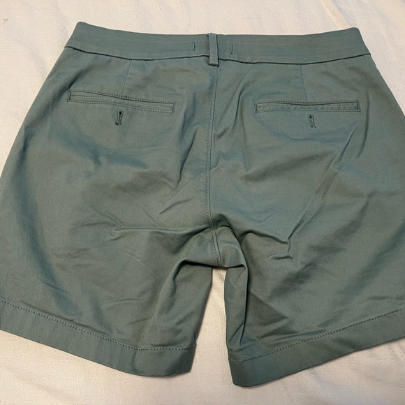 Express shorts - Picture 2 of 3